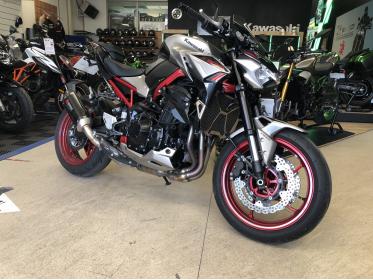 KAWASAKI Z 900